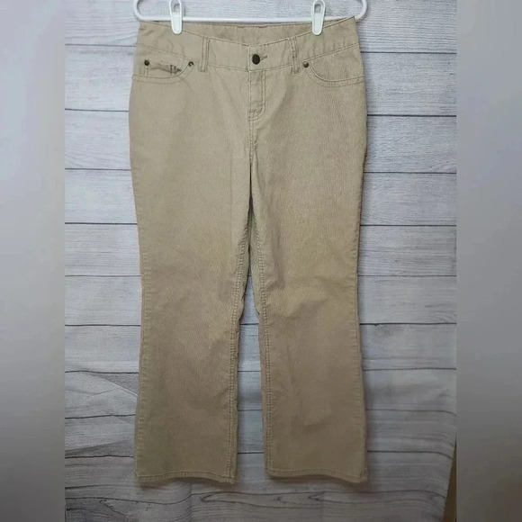 L.L. Bean favorite fit corduroy pants size 8 Petite - Picture 1 of 4